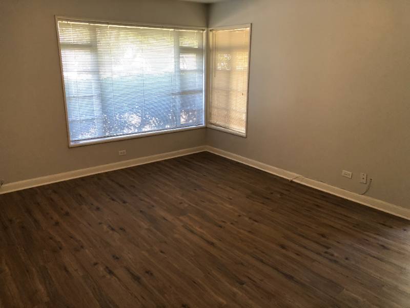 House for rent at 842 7th St, Willowbrook, IL 60527