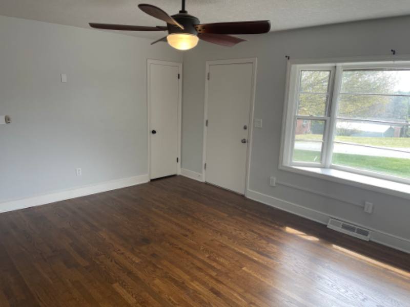 House for rent at 35 Crescent Dr, Christiansburg, VA 24073