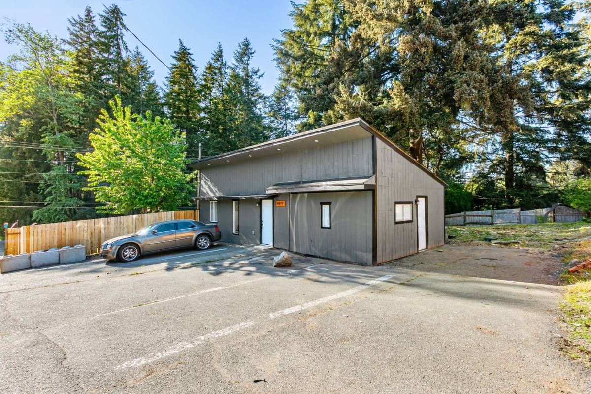 Apartment for rent at 4919 Waller Rd E, Tacoma, WA 98443