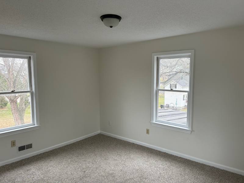 House for rent at 4235 N Valley Pike, Harrisonburg, VA 22802