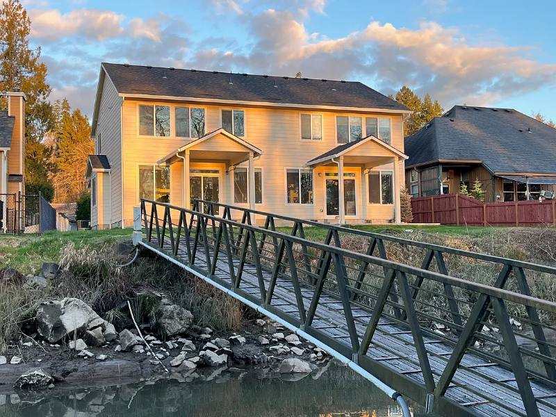 Condo for rent at 50 Marina Dr #A, Cathlamet, WA 98612