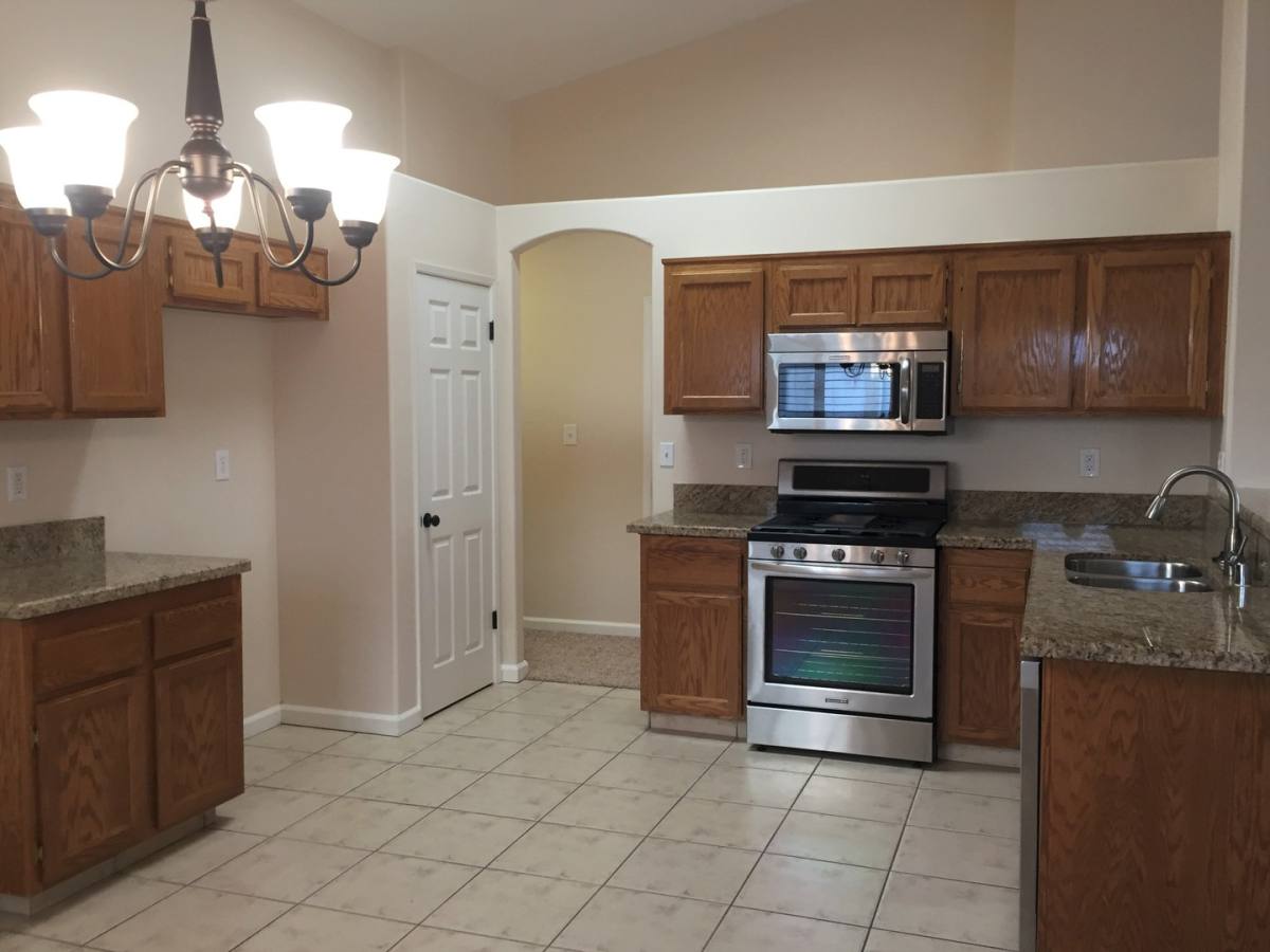 House for rent at 8502 Mainsail Dr, Bakersfield, CA 93312