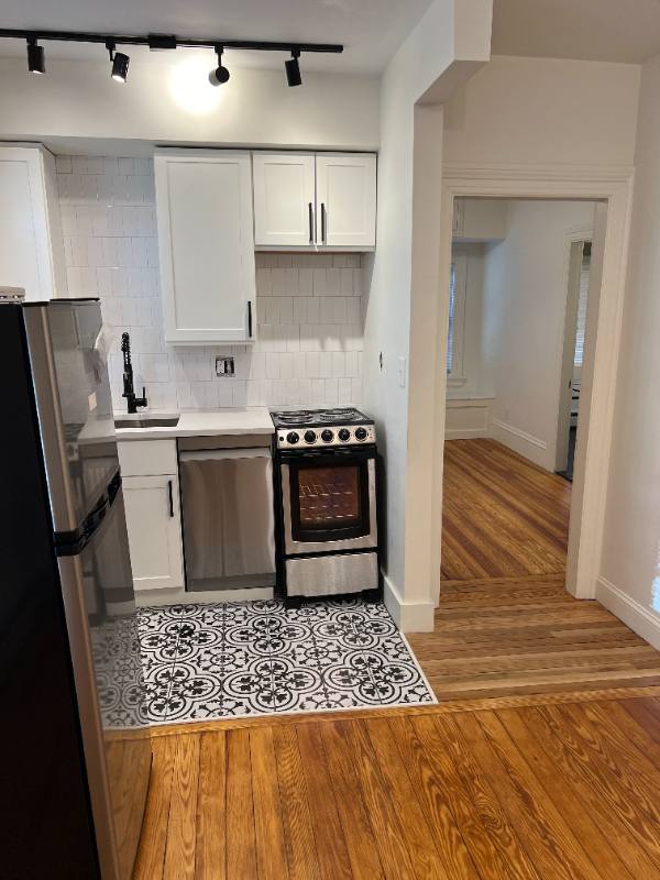 Apartment for rent at 511 Angell St #3, Providence, RI 02903