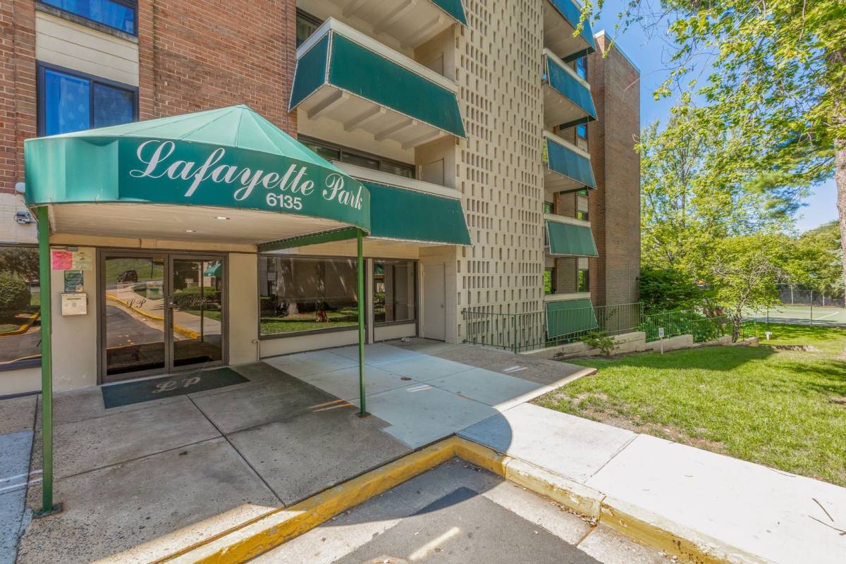 Apartment for rent at 6135 Leesburg Pike, Falls Church, VA 22041
