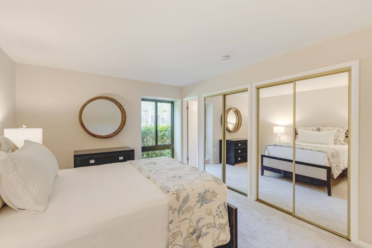 Apartment for rent at 6135 Leesburg Pike, Falls Church, VA 22041