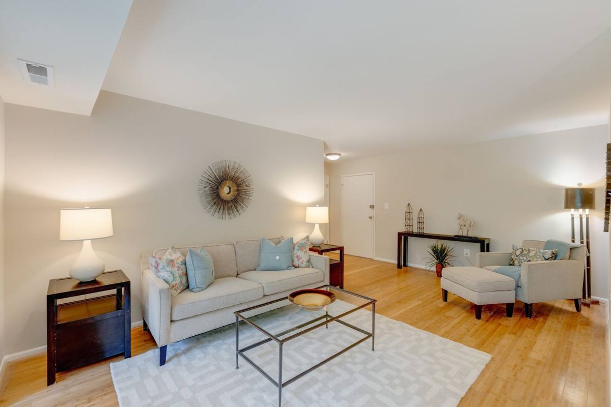 Apartment for rent at 6135 Leesburg Pike, Falls Church, VA 22041