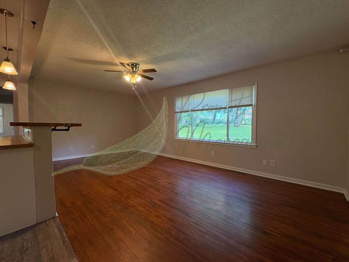 Townhouse for rent at 8800 E 71st Terrace, Kansas City, MO 64133