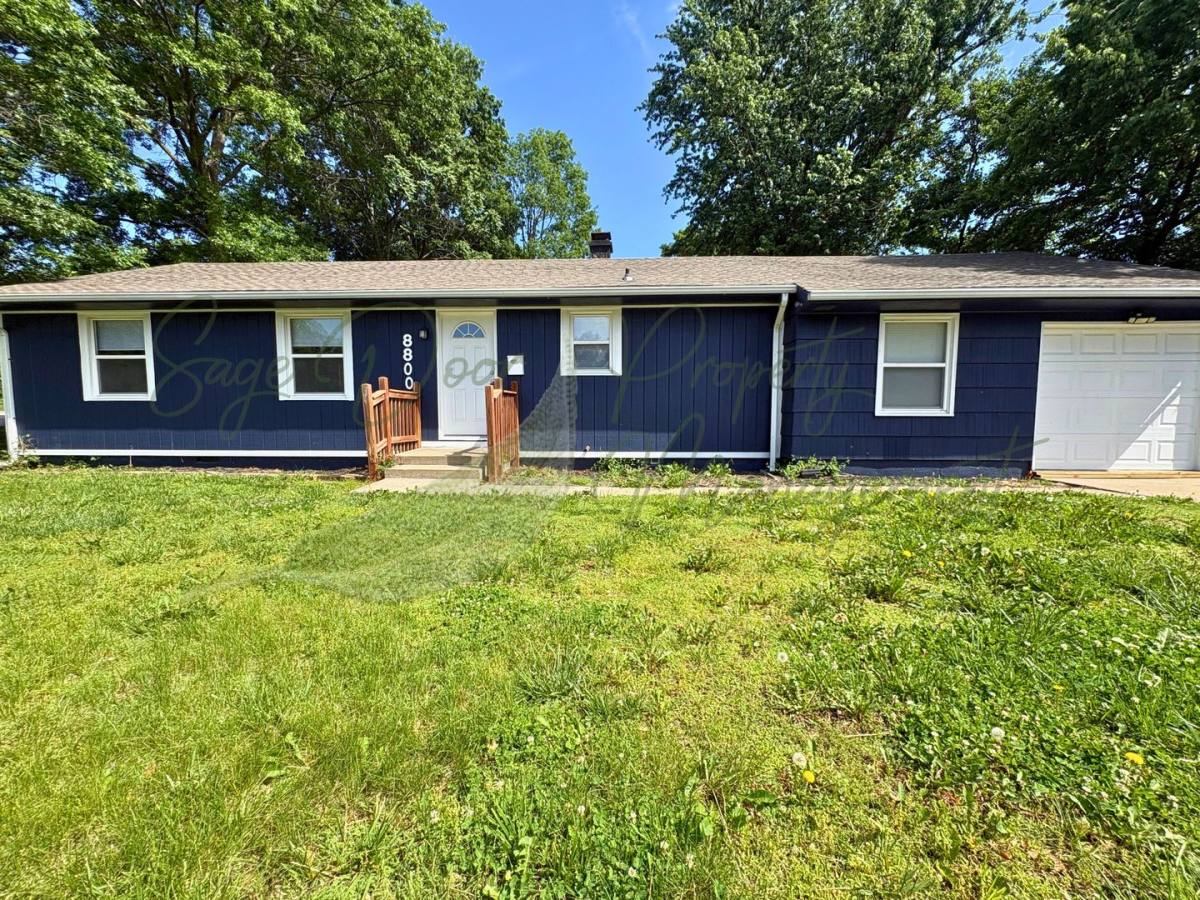 Townhouse for rent at 8800 E 71st Terrace, Kansas City, MO 64133
