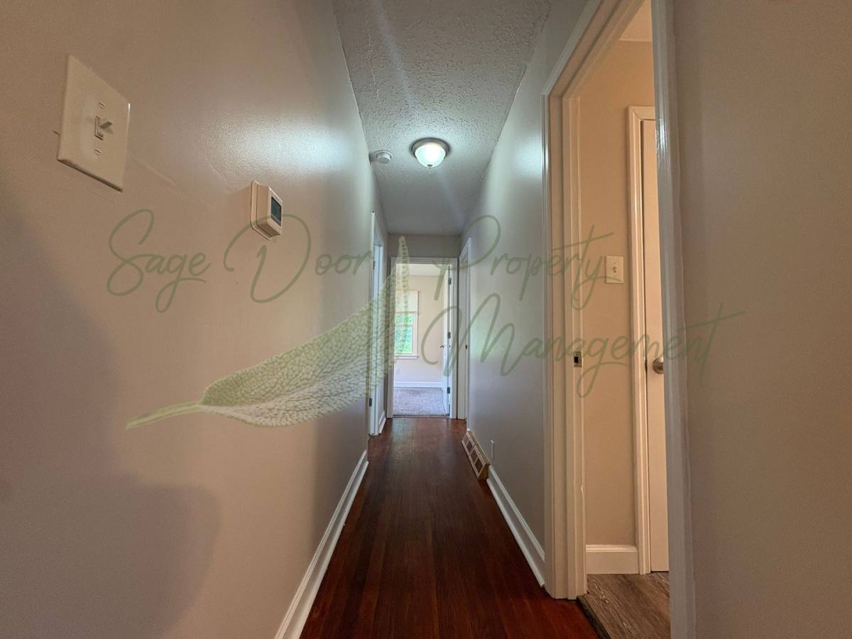 Townhouse for rent at 8800 E 71st Terrace, Kansas City, MO 64133
