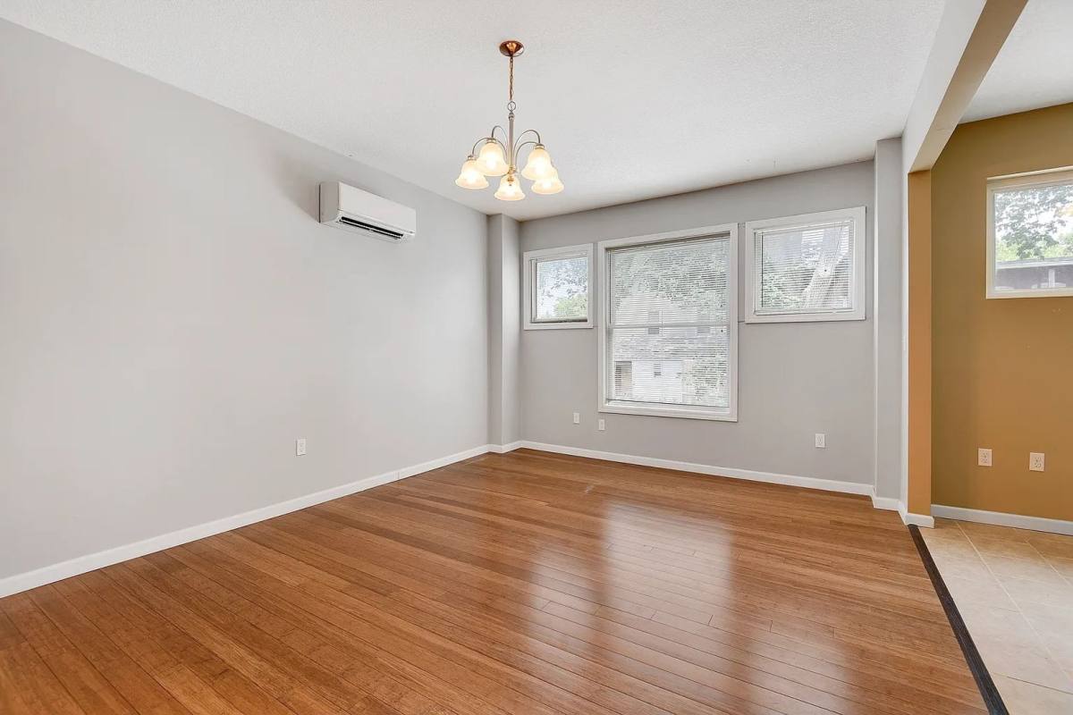 Apartment for rent at 24 E Linwood Blvd, Kansas City, MO 64111