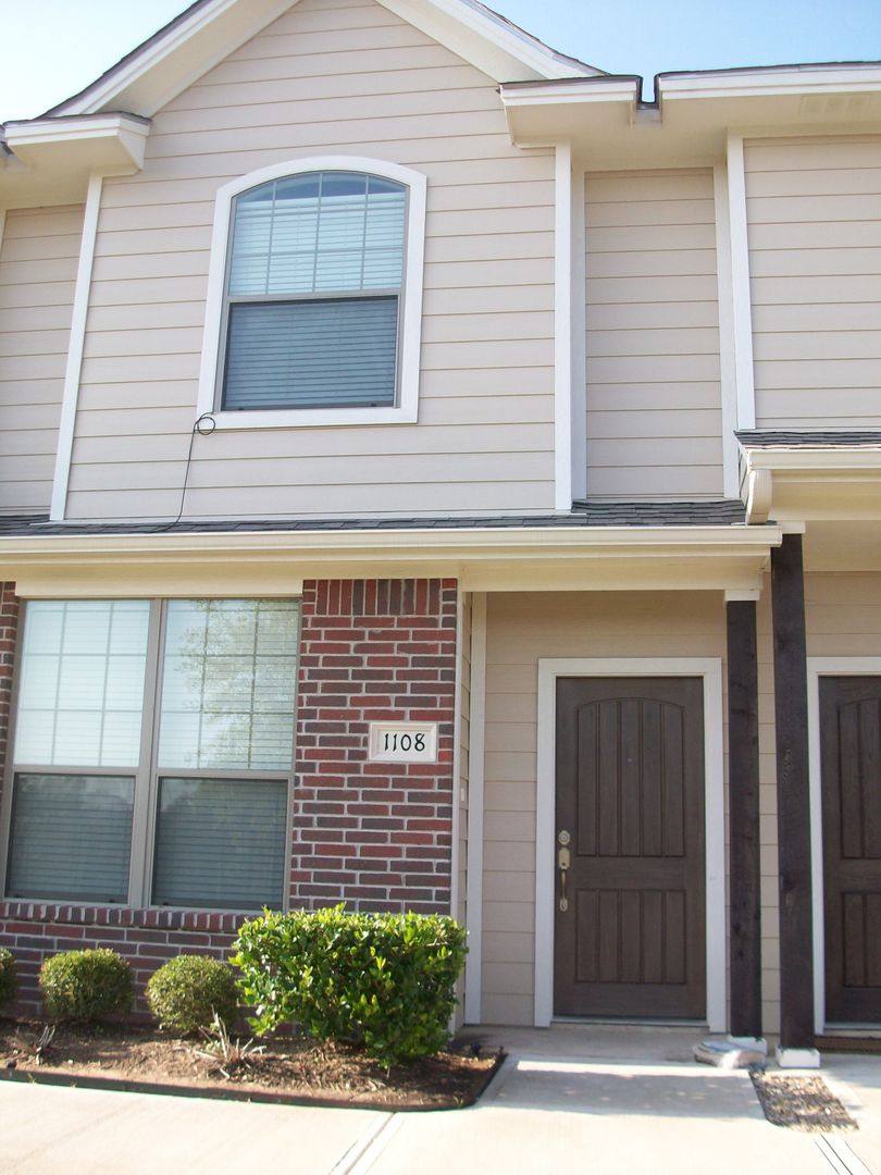 House for rent at 1000 Spring Loop, College Station, TX 77840
