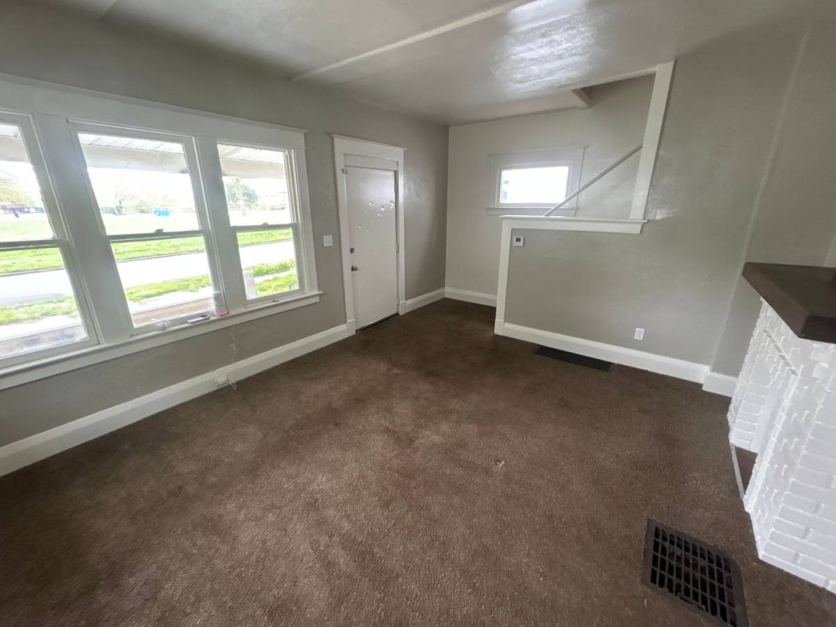 House for rent at 948 White St, Toledo, OH 43605