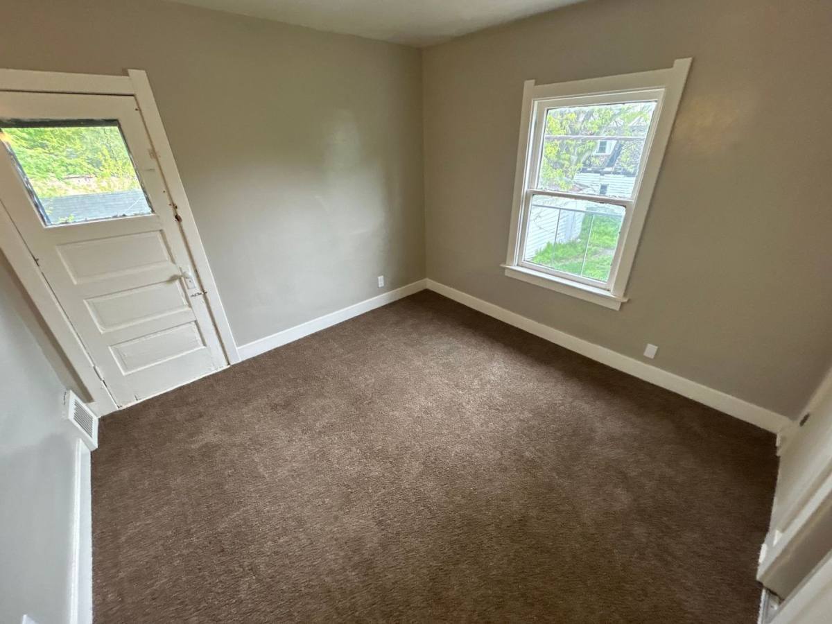 House for rent at 948 White St, Toledo, OH 43605