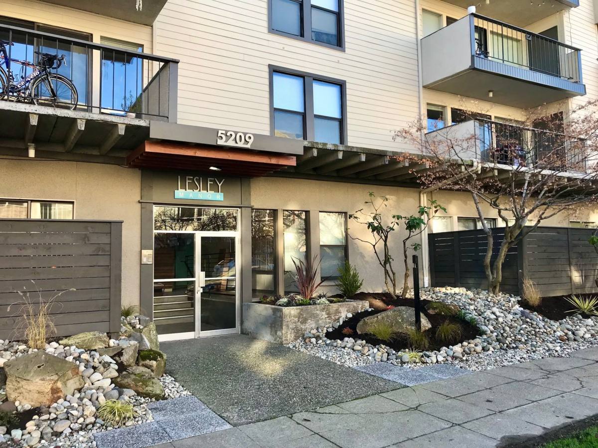 Apartment for rent at 5209 Russell Ave NW, Seattle, WA 98107
