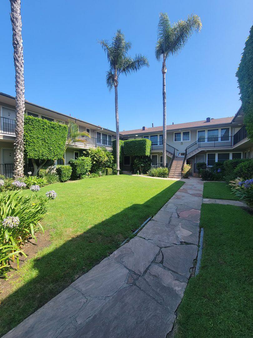 Apartment for rent at 9797 National Blvd, Los Angeles, CA 90034