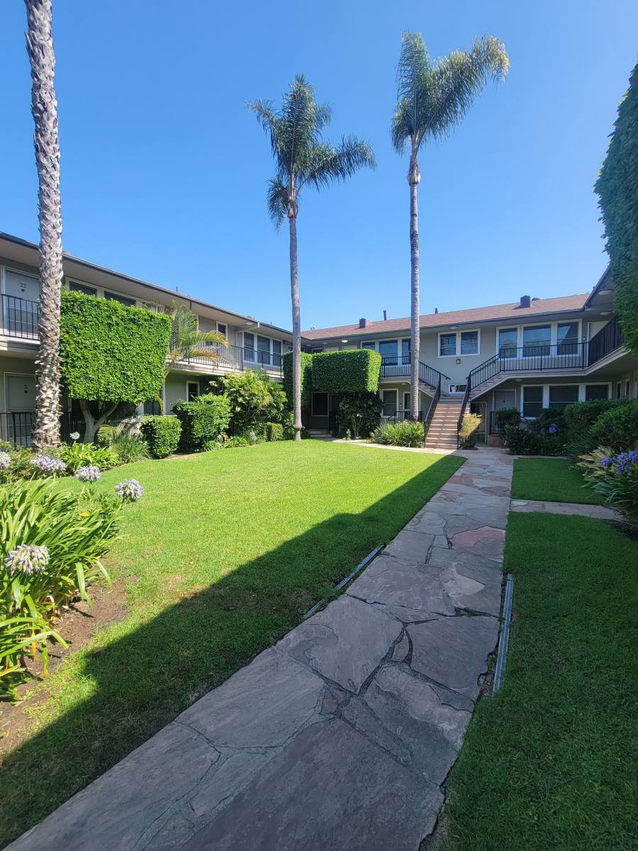 Apartment for rent at 9797 National Blvd, Los Angeles, CA 90034
