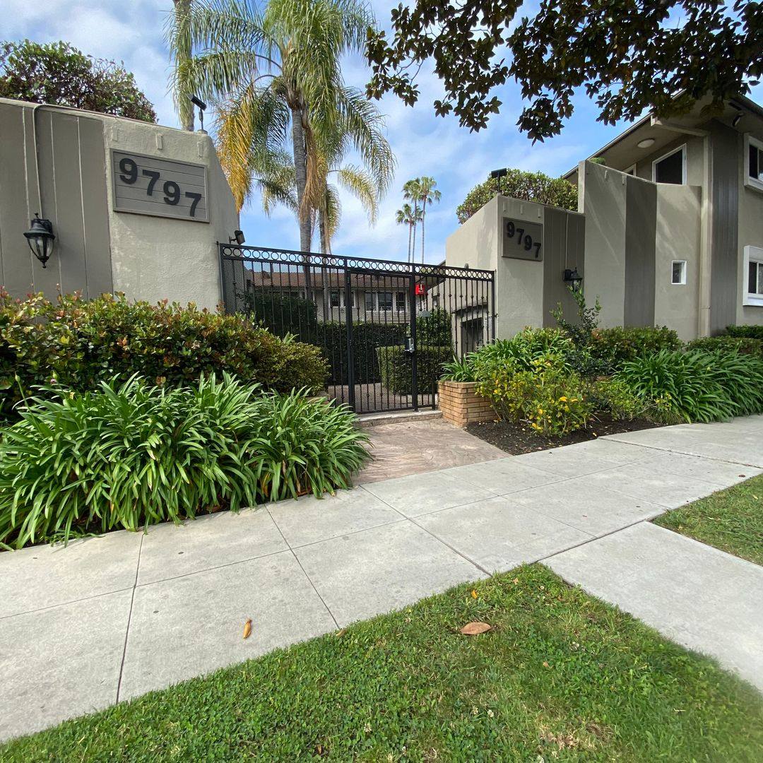 Apartment for rent at 9797 National Blvd, Los Angeles, CA 90034