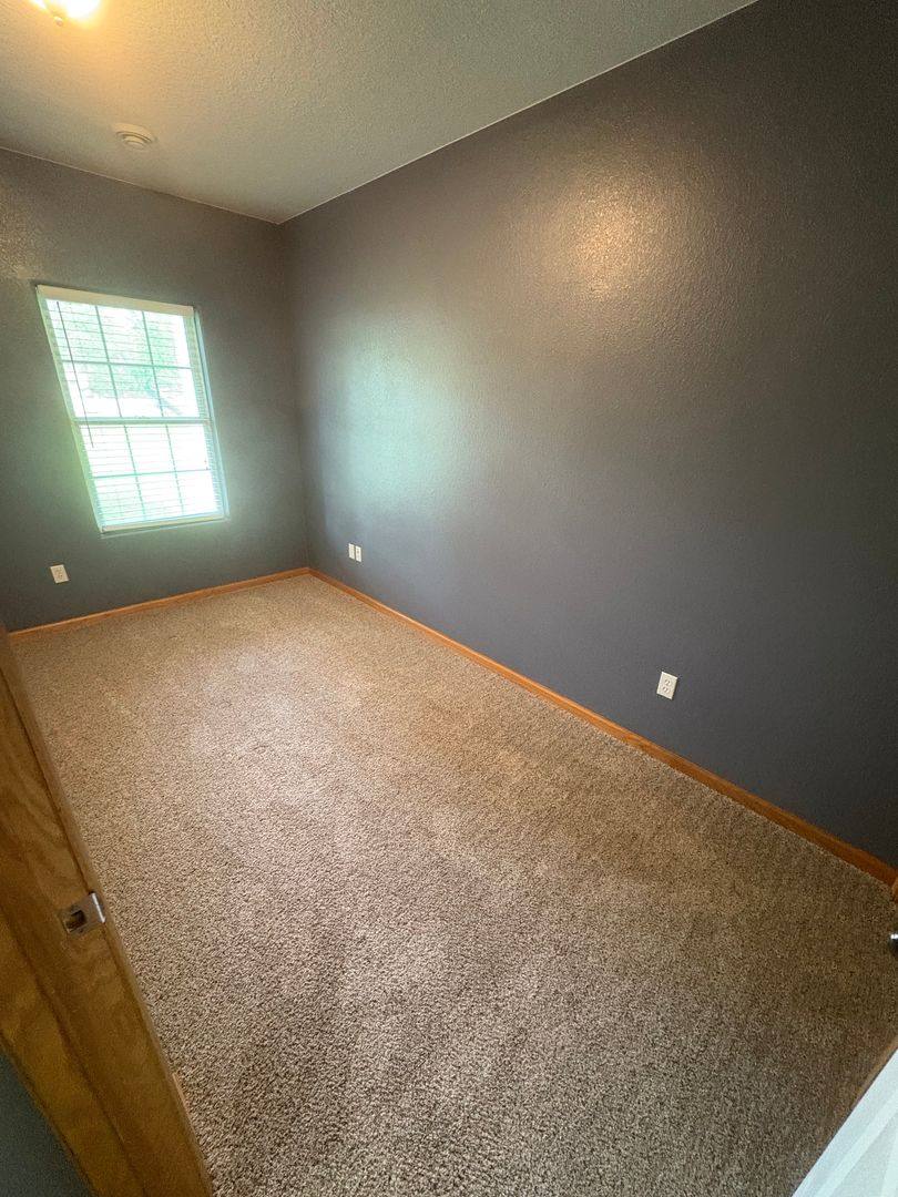 House for rent at 3852 Jay Lane, Waterloo, IA 50701