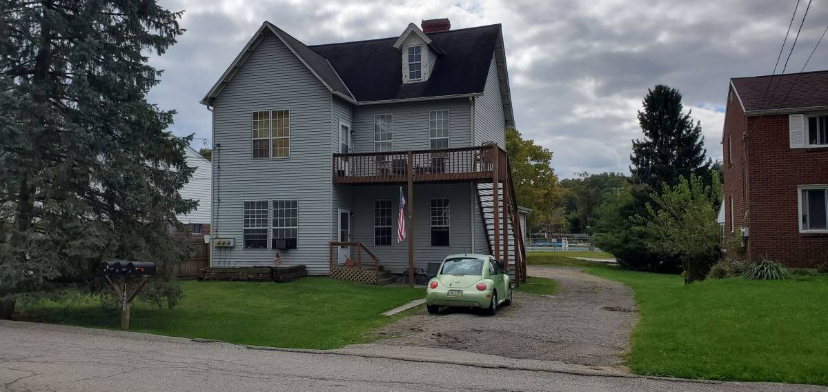 Apartment for rent at 1426 Homestead Rd, Verona, PA 15147
