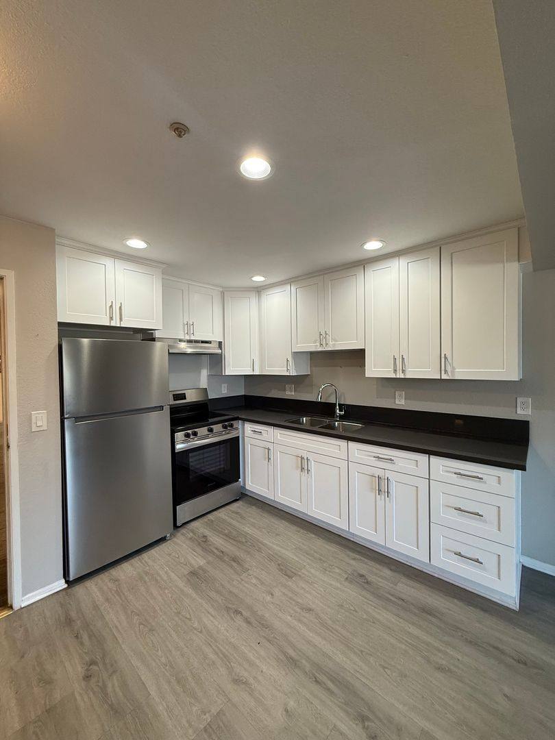 Apartment for rent at 12100 226th St, Hawaiian Gardens, CA 90716