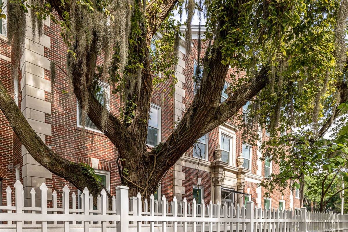 Apartment for rent at 519 Norwich St, Brunswick, GA 31520
