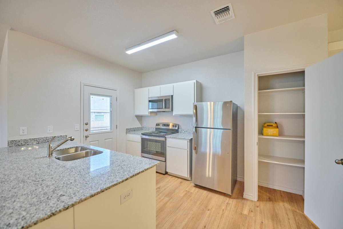 Townhouse for rent at 1813 Clovis Dr, Copperas Cove, TX 76522