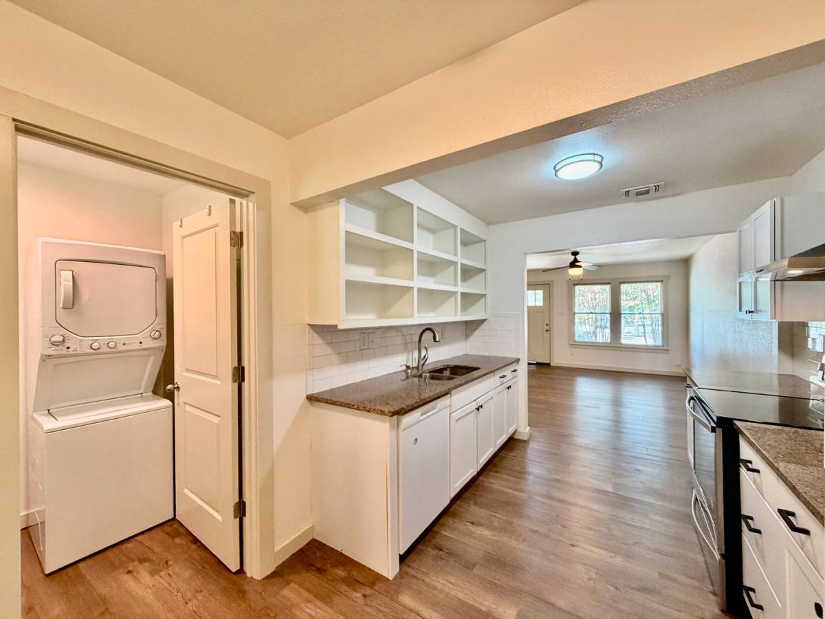 Townhouse for rent at 1101 & 1103 Haynes, San Marcos, TX 78666