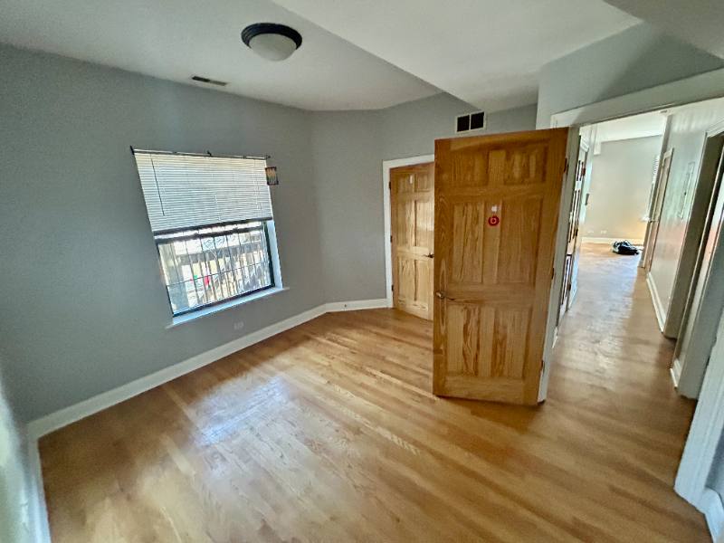 Condo for rent at 1140 E Marquette #2D, Chicago, IL 60637