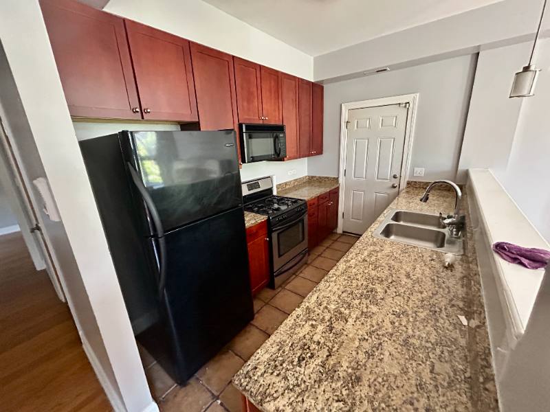 Condo for rent at 1140 E Marquette #2D, Chicago, IL 60637