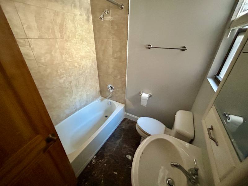 Condo for rent at 1140 E Marquette #2D, Chicago, IL 60637