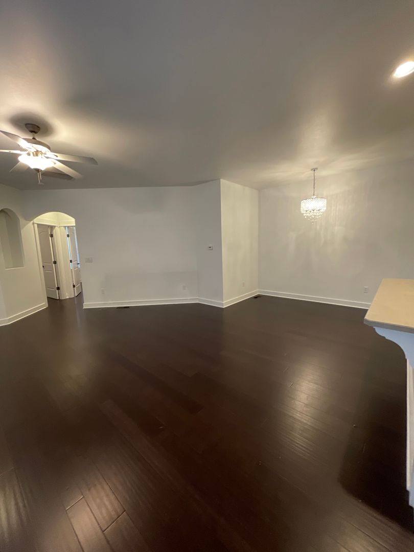 Townhouse for rent at 1039 NE Watt Way, Bend, OR 97701