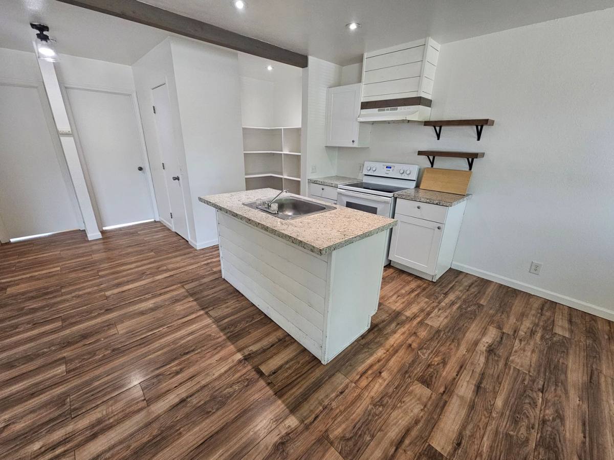 Apartment for rent at 211 McLane Circle, Corning, CA 96021