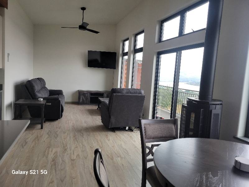 Townhouse for rent at 2702 Old Dufur Rd, The Dalles, OR 97058