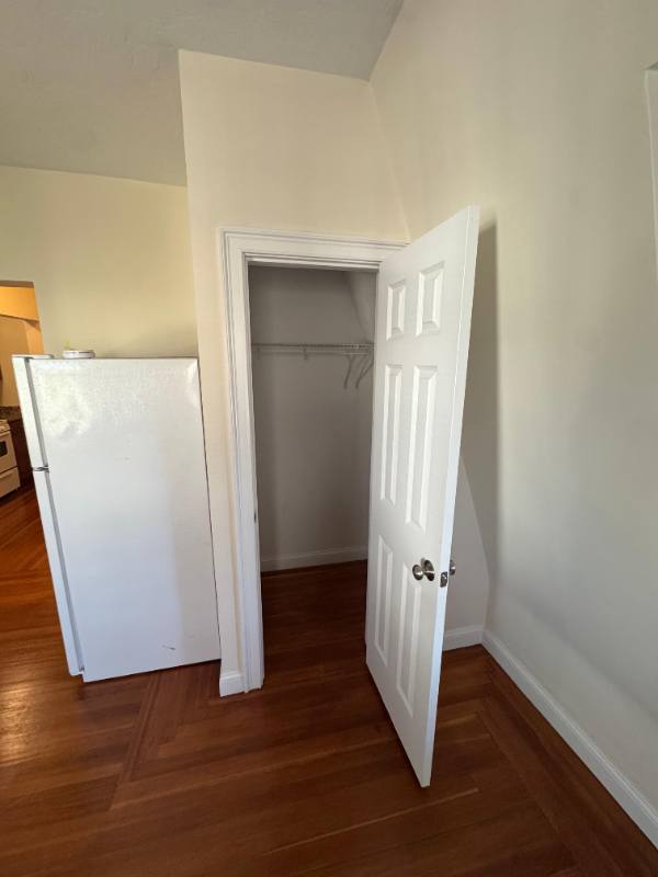 Apartment for rent at 293 Broadway #2R, Methuen, MA 01844