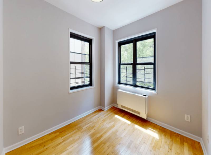 Apartment for rent at 301 E 47th St #19M, New York, NY 10017