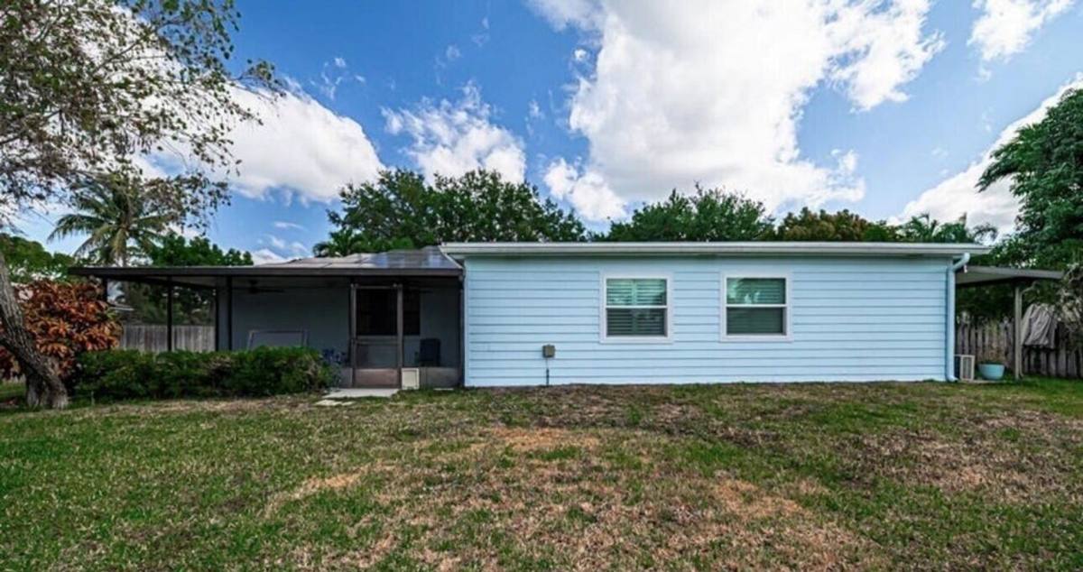 House for rent at 97 W Palm Ave, Lake Worth, FL 33467