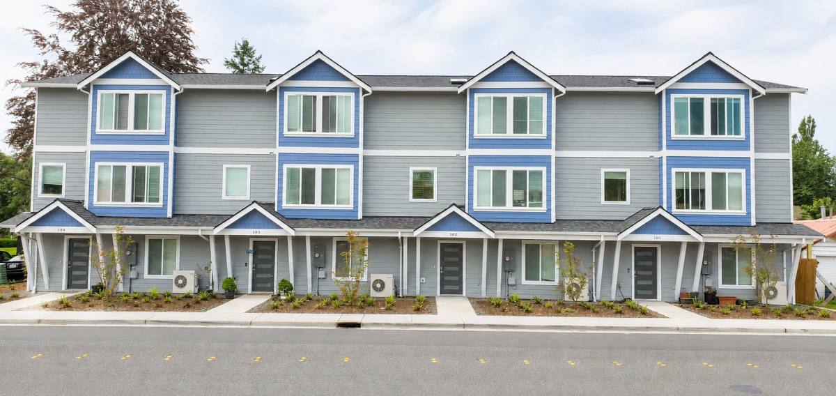 Townhouse for rent at 5797 Golden Eagle Dr #102, Ferndale, WA 98248