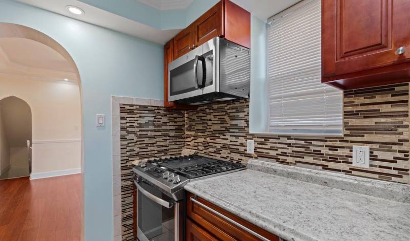 Townhouse for rent at 415 N E Ave, Baltimore, MD 21224