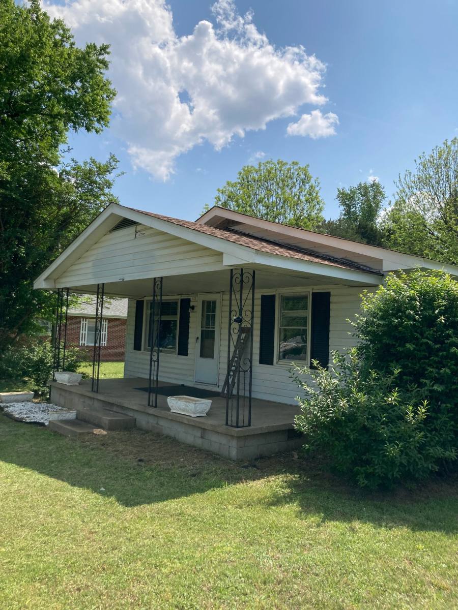 House for rent at 605 Main St, Estill Springs, TN 37330