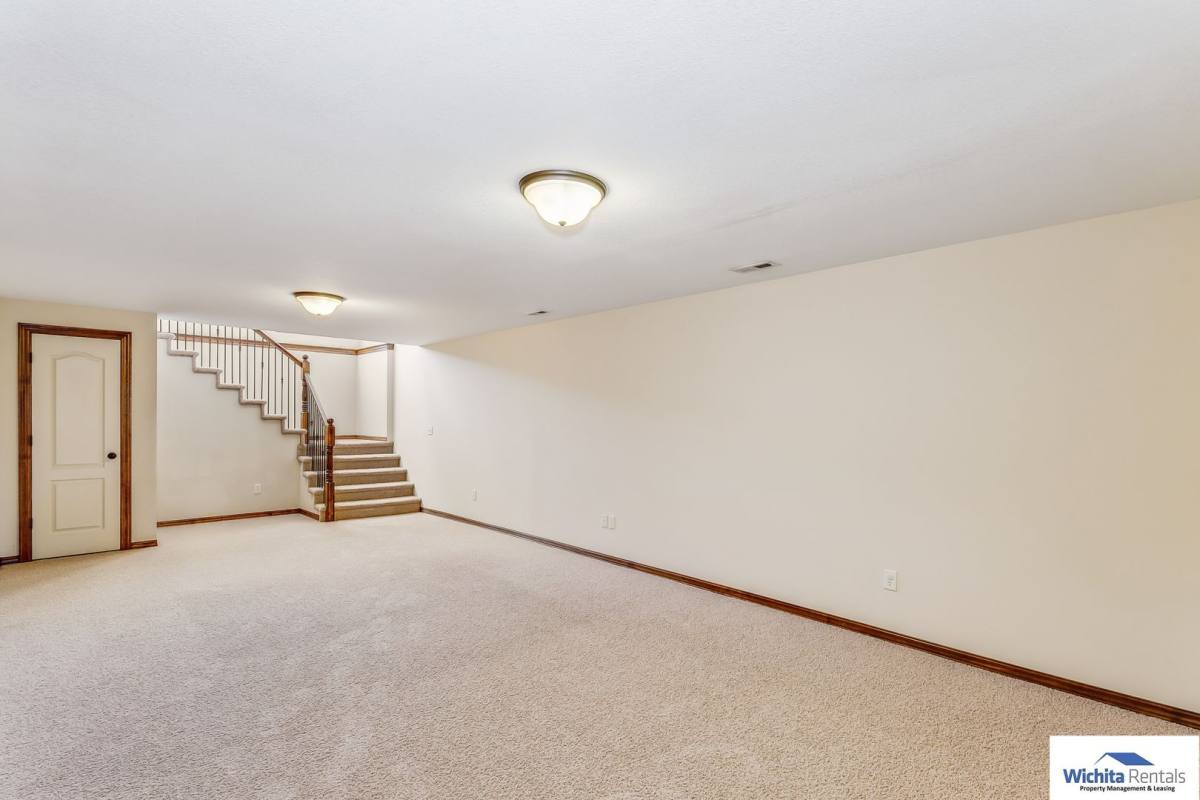 Apartment for rent at 1707-1709 Chapel Hill, Wichita, KS 67206