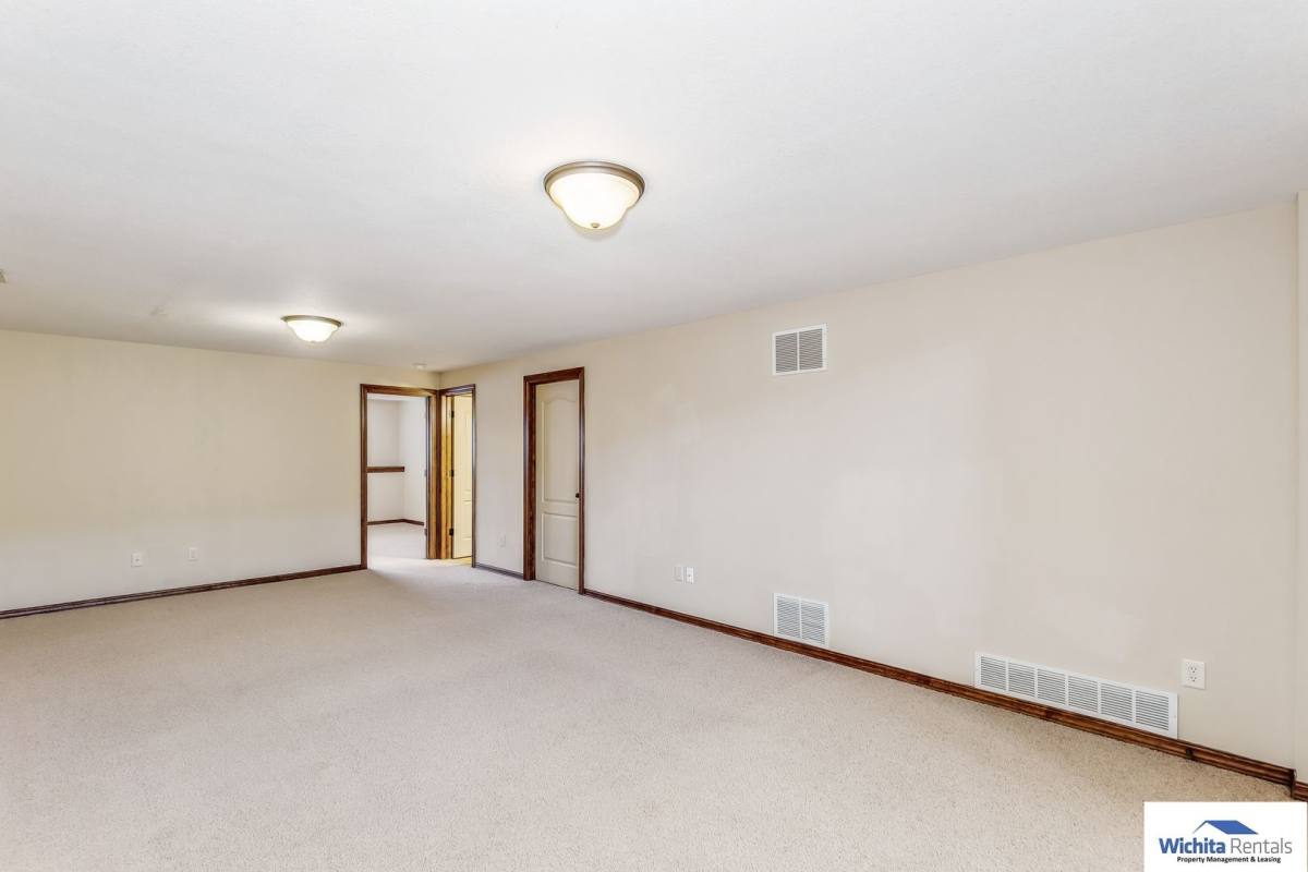 Apartment for rent at 1707-1709 Chapel Hill, Wichita, KS 67206