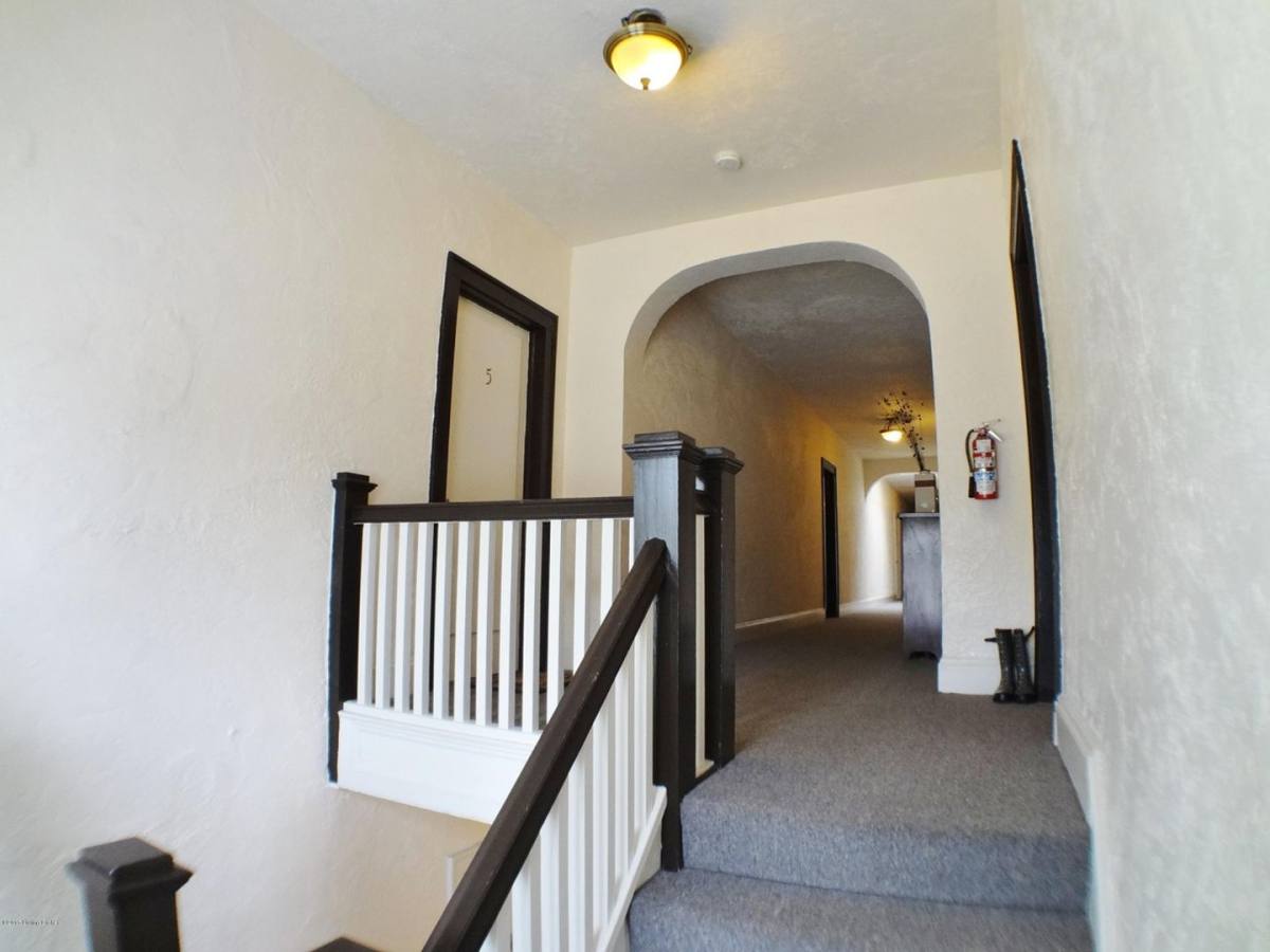 Apartment for rent at 2450 Glenmary Ave, Louisville, KY 40204