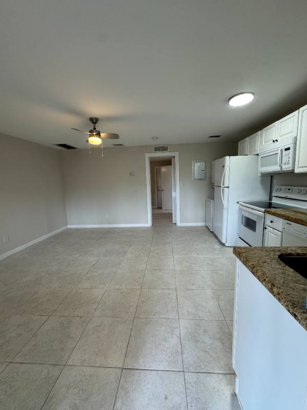 Apartment for rent at 700 SW 15th Ave #6, Fort Lauderdale, FL 33312