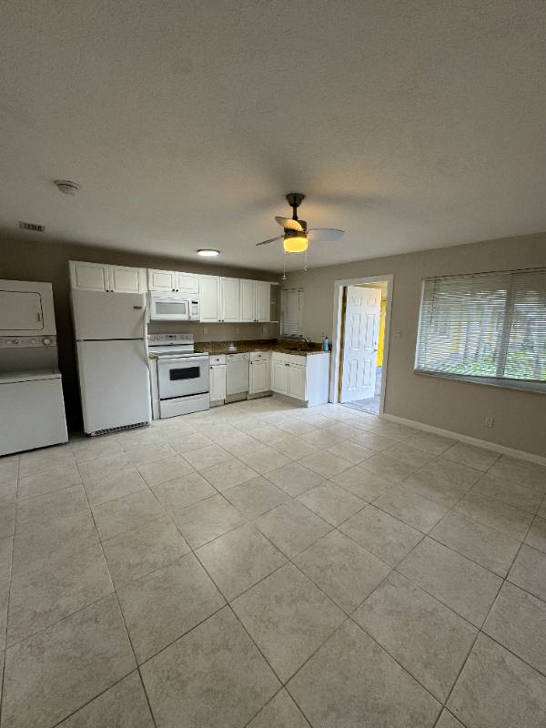 Apartment for rent at 700 SW 15th Ave #6, Fort Lauderdale, FL 33312