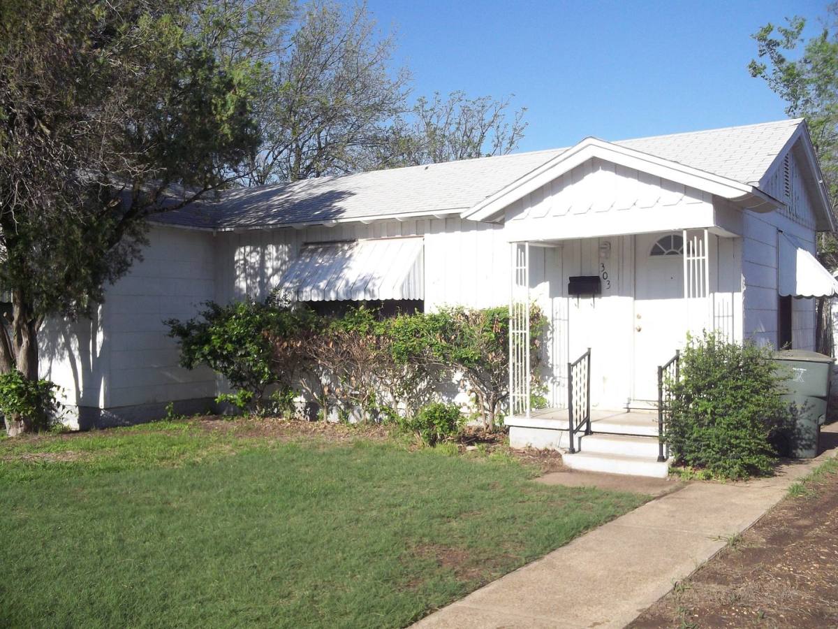 House for rent at 303 Cloud St, Killeen, TX 76541
