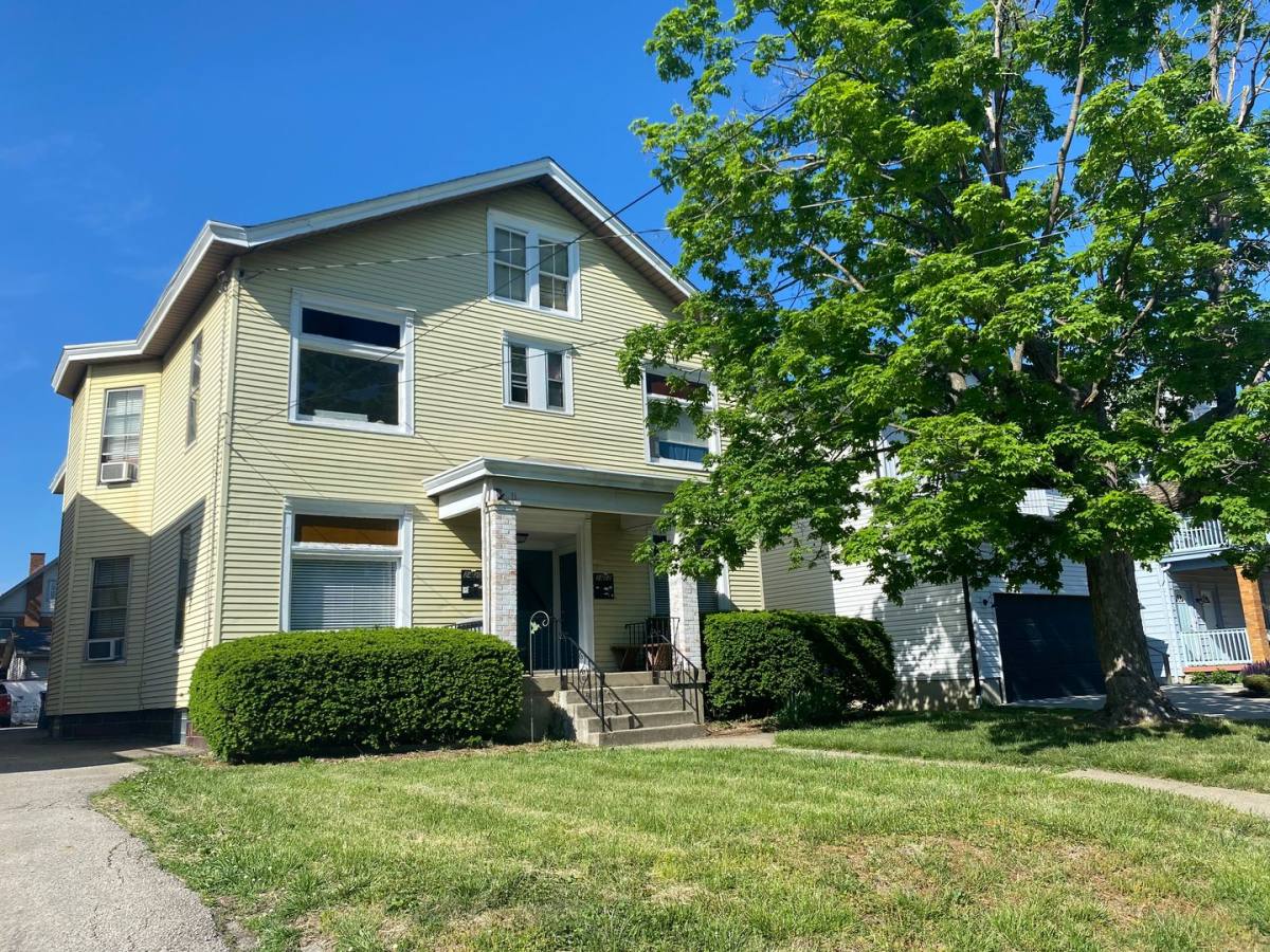 Apartment for rent at 2420 Kenilworth Ave, Cincinnati, OH 45212