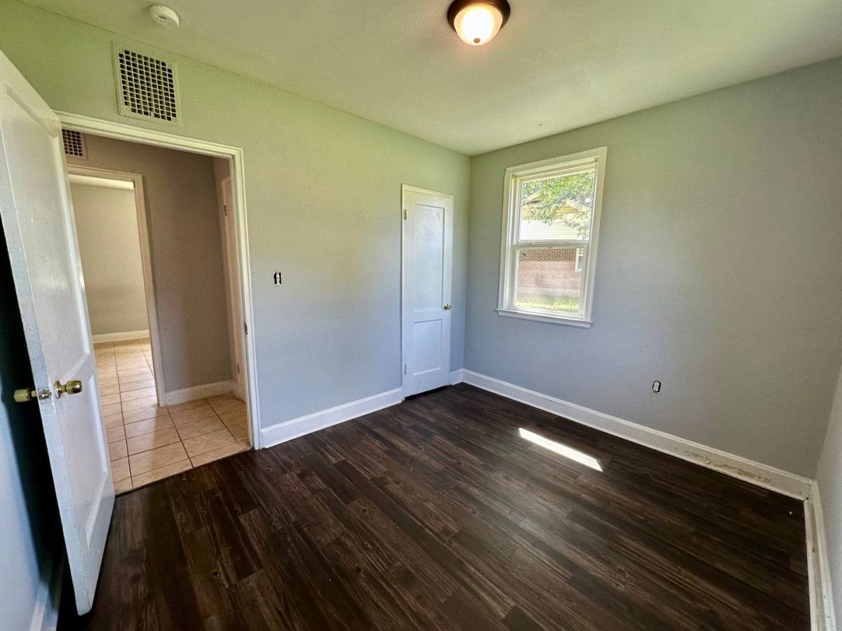 Apartment for rent at 652 A Miller Rd, Sumter, SC 29150