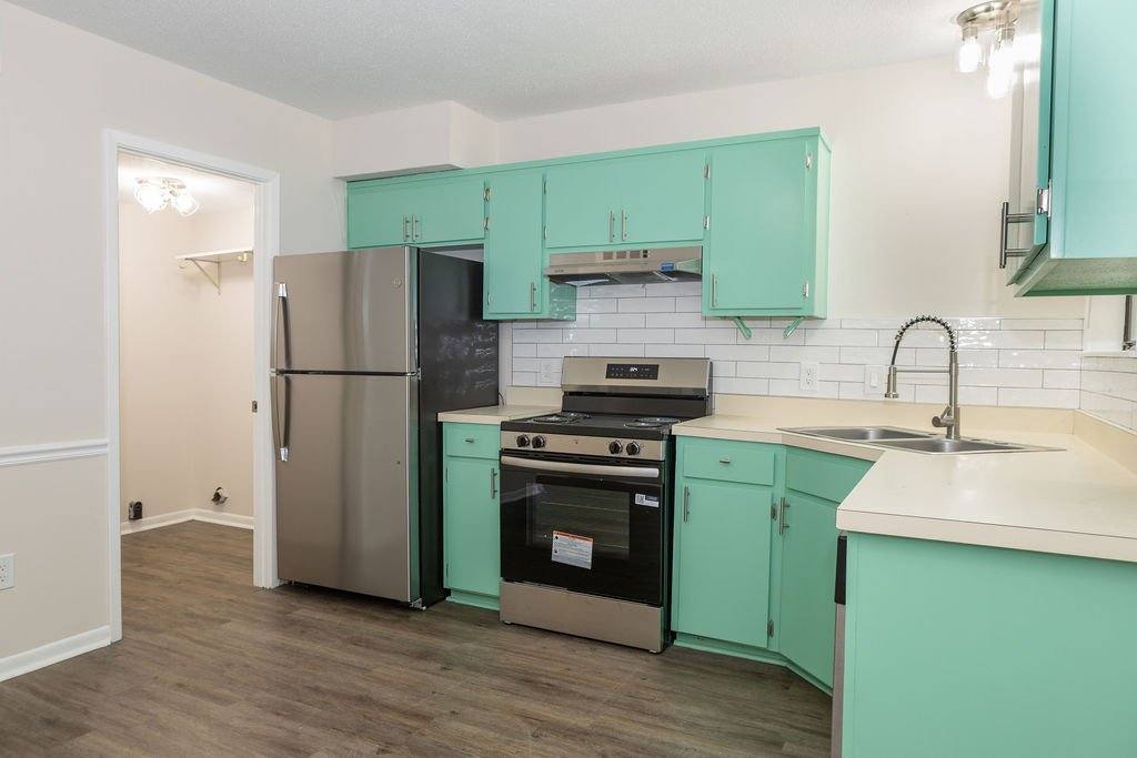 Townhouse for rent at 107 Hampton Dr, Crestview, FL 32539
