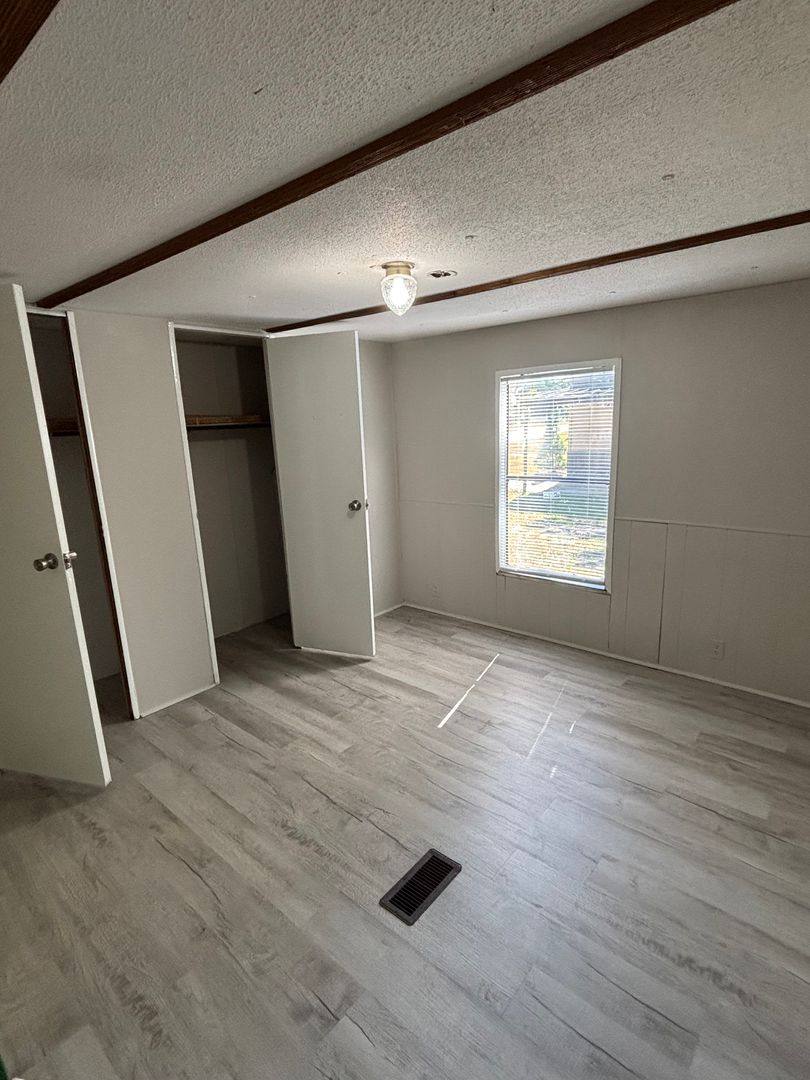 Apartment for rent at 320 Dreher Rd, West Columbia, SC 29169