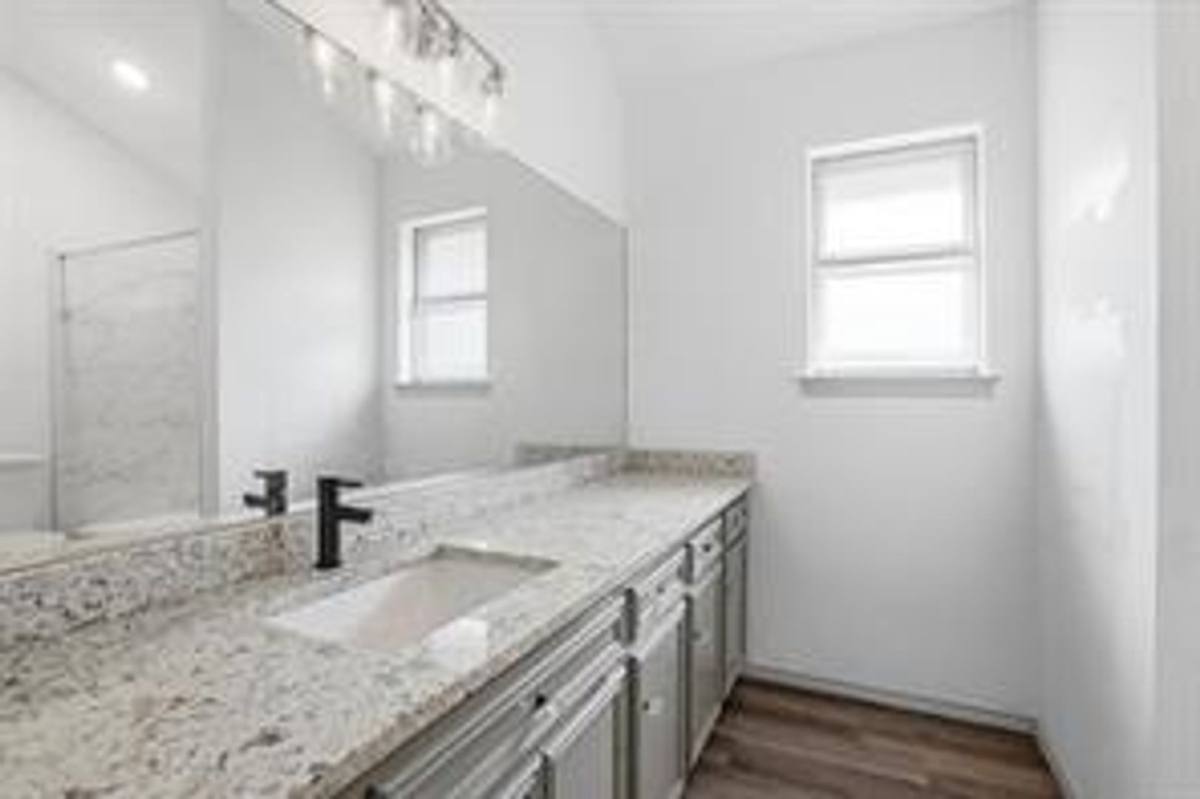 House for rent at 4612 Applewood Rd, Fort Worth, TX 76133